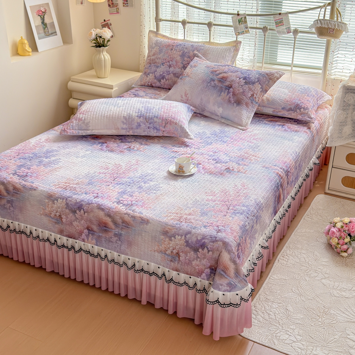 91家纺网 家纺一手货源 找家纺 鑫利来家纺 2026新款凉感丝小冰皮软凉席三件套蕾丝花边床裙款养生空调席子三件套单凉席 梦境