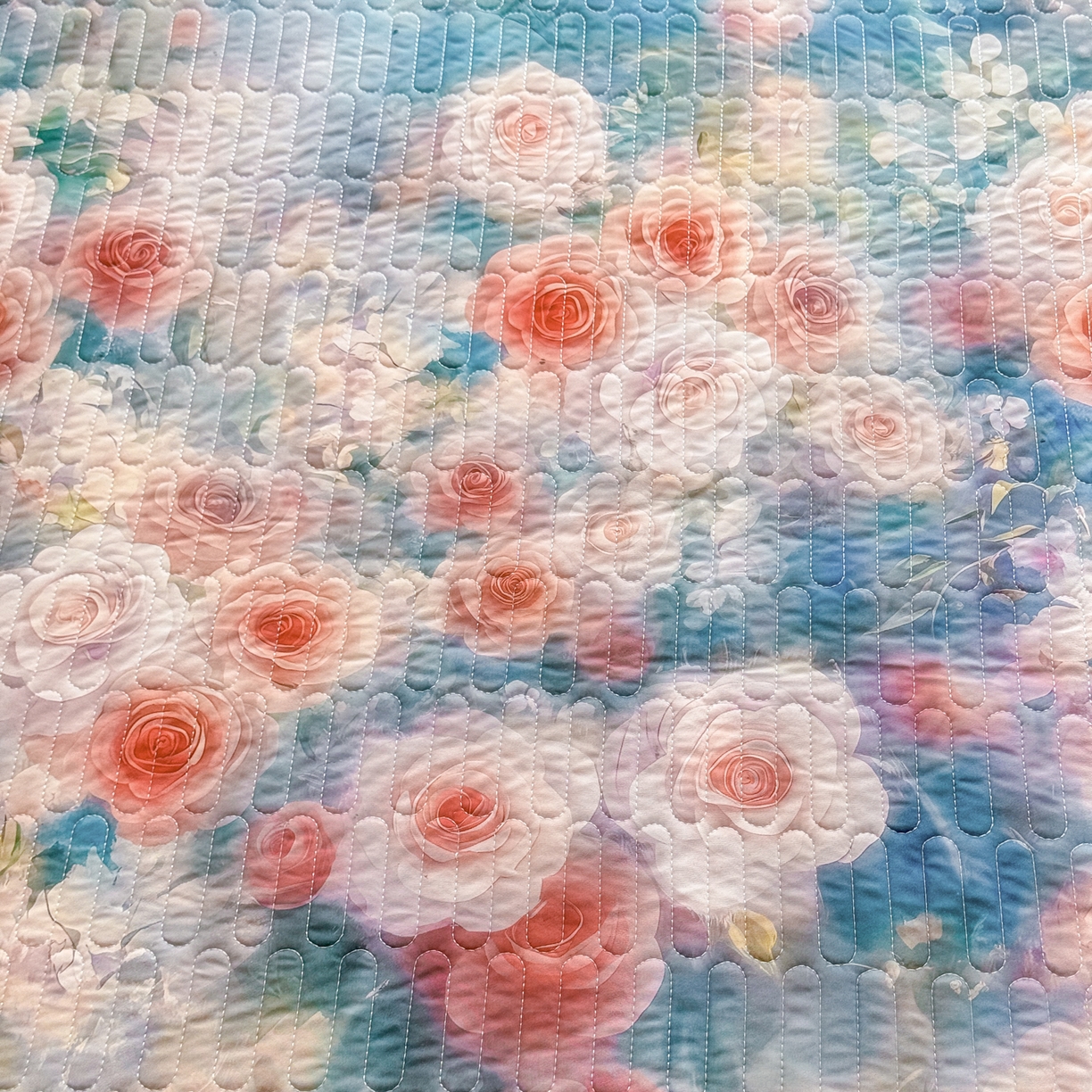 91家纺网 家纺一手货源 找家纺 鑫利来家纺 2026新款凉感丝小冰皮软凉席三件套蕾丝花边床裙款养生空调席子三件套单凉席 陌上玫瑰