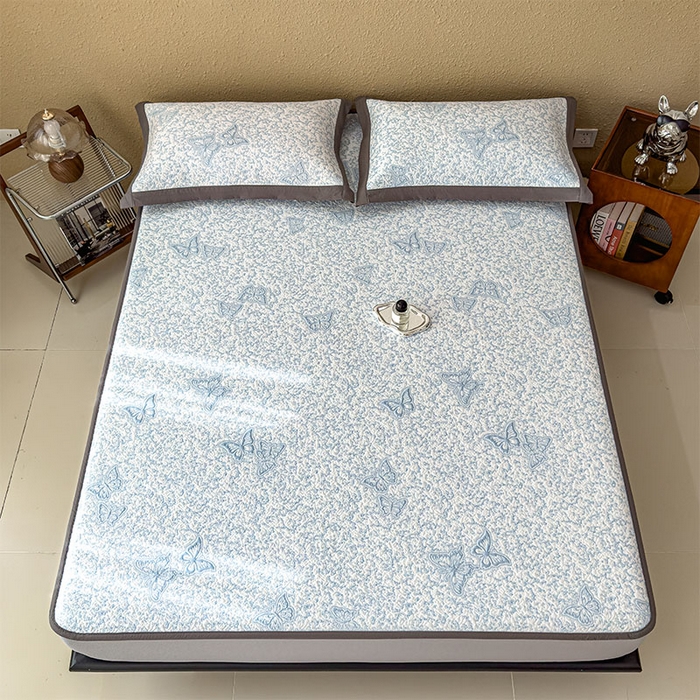 91家纺网 家纺一手货源 找家纺 几禾 2026新款凉感抗菌提花豆豆凉席蝶舞花语 床笠-蝶舞花语-清新蓝