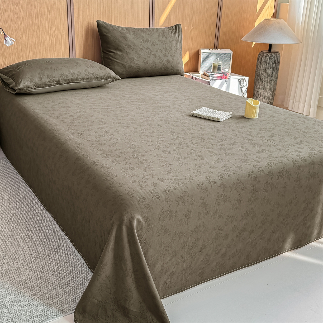 91家纺网 家纺一手货源 找家纺 灰鲸 2026新款全棉简约三层纱色织提花单品床单 花影-摩卡