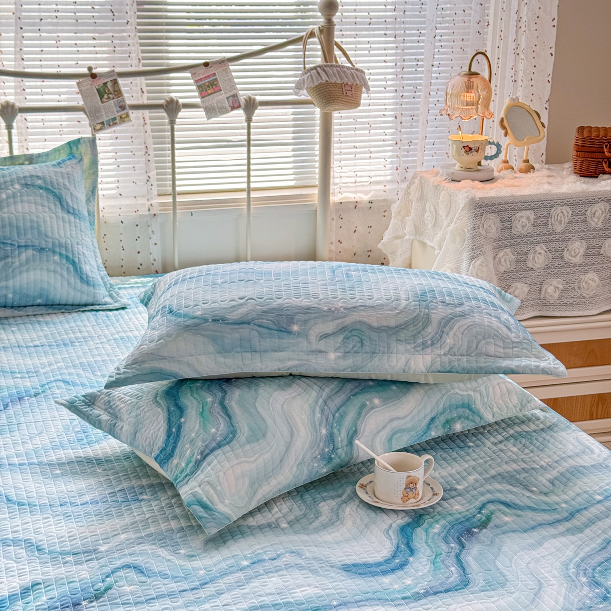 91家纺网 家纺一手货源 找家纺 鑫利来家纺 2026新款凉感丝小冰皮软凉席三件套蕾丝花边床裙款养生空调席子三件套单凉席 星河