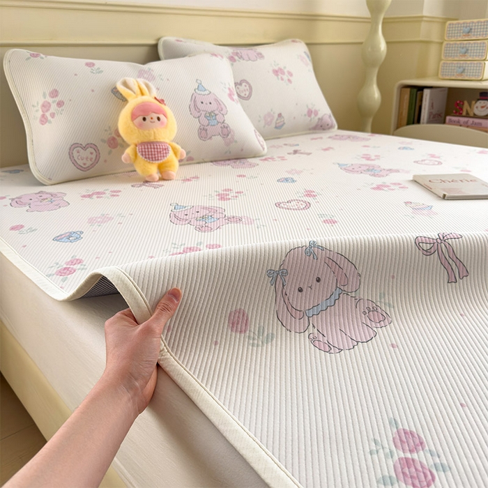 91家纺网 家纺一手货源 找家纺 几禾 2026新款卡通印花凉感凉豆豆凉席系列 爱心兔--床席款