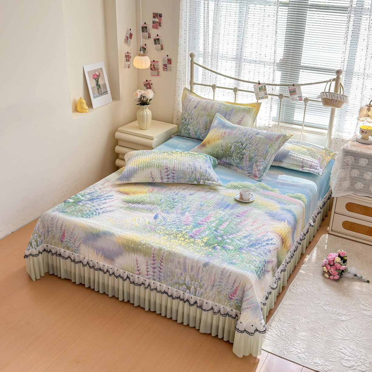 91家纺网 家纺一手货源 找家纺 鑫利来家纺 2026新款凉感丝小冰皮软凉席三件套蕾丝花边床裙款养生空调席子三件套单凉席 紫熏