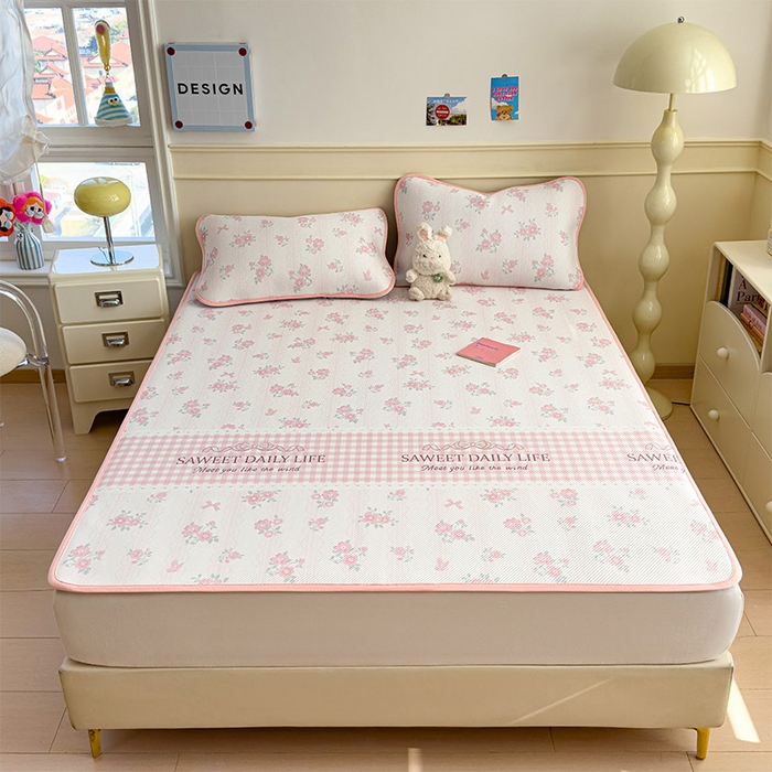 91家纺网 家纺一手货源 找家纺 几禾 2026新款卡通印花凉感凉豆豆凉席系列 粉色花海--床席款