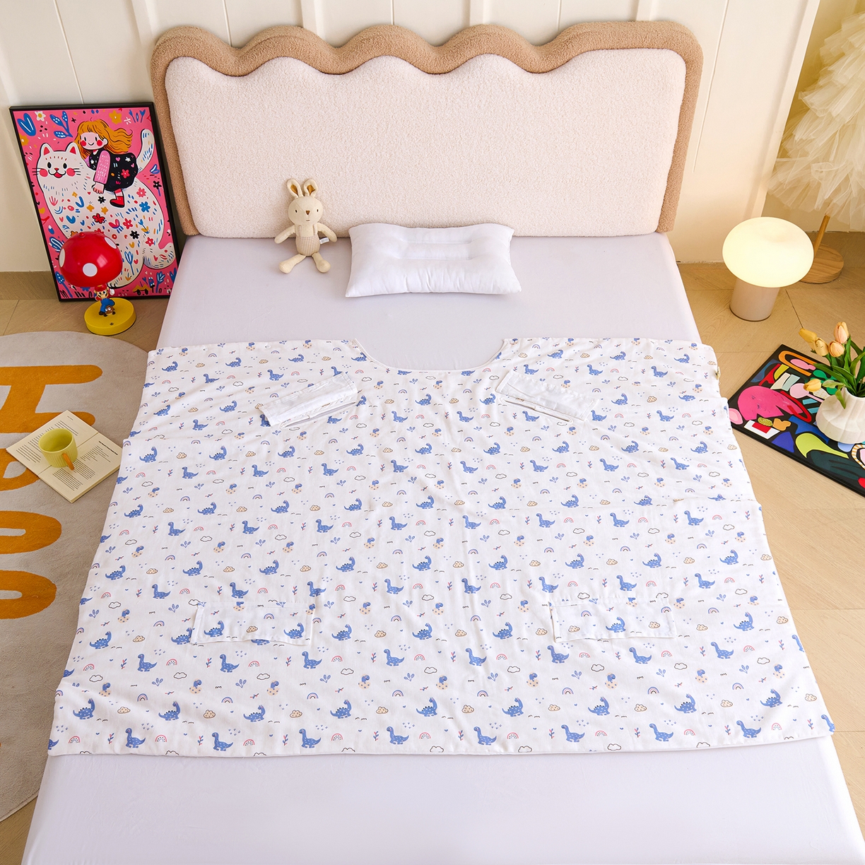 91家纺网 家纺一手货源 找家纺 拾小柒 2026新款全棉双层纱多功能防踢被 恐龙乐园