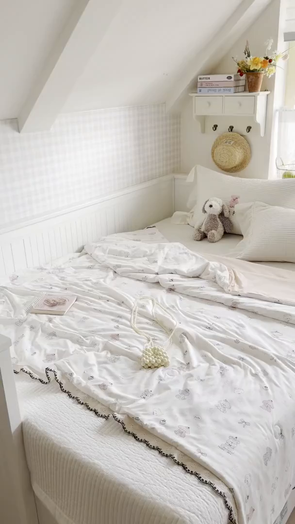 91家纺网 家纺一手货源 找家纺 Sweet dreams甜梦 2026新款A类蕾丝花边锦氨凉感夏凉被 花儿狗