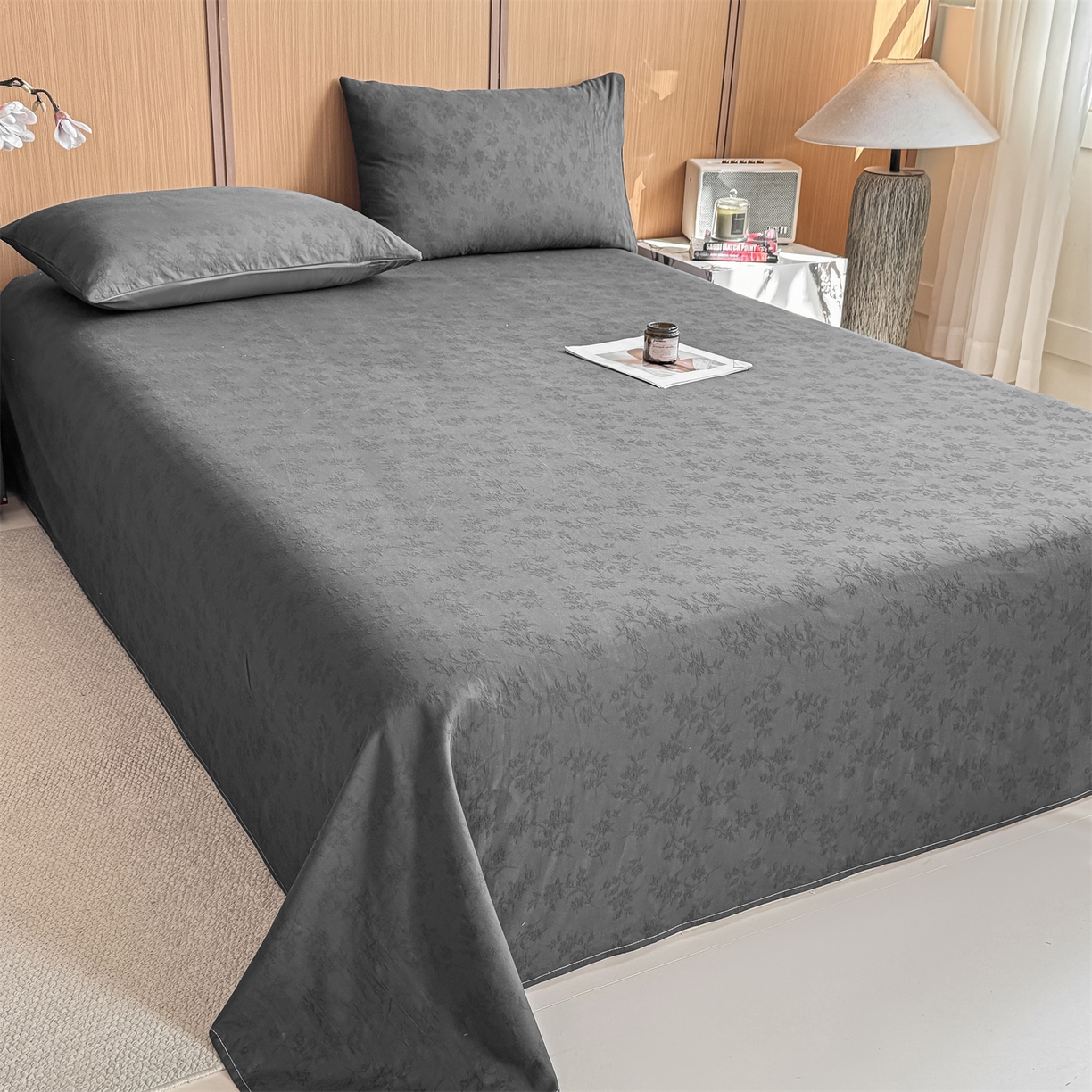 91家纺网 家纺一手货源 找家纺 灰鲸 2026新款全棉简约三层纱色织提花单品床单 花影-素墨
