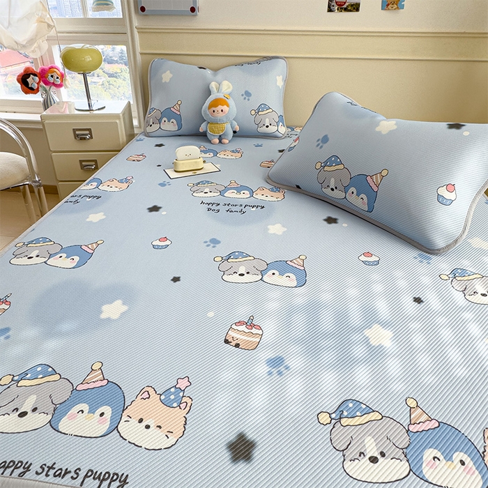 91家纺网 家纺一手货源 找家纺 几禾 2026新款卡通印花凉感凉豆豆凉席系列 开心一家--床席款