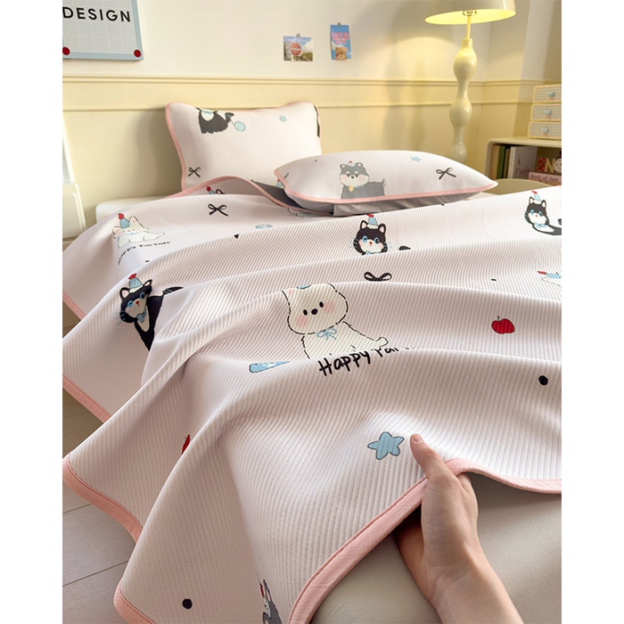 91家纺网 家纺一手货源 找家纺 几禾 2026新款卡通印花凉感凉豆豆凉席系列 快乐伙伴--床席款