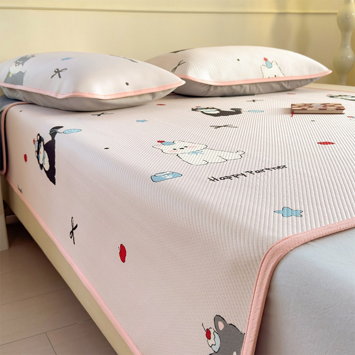 91家纺网 家纺一手货源 找家纺 几禾 2026新款卡通印花凉感凉豆豆凉席系列 快乐伙伴--床席款