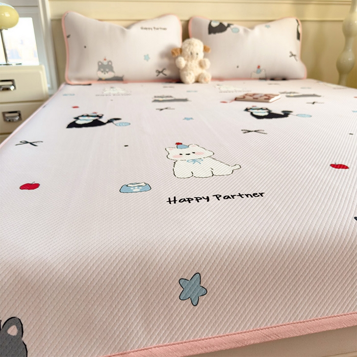 91家纺网 家纺一手货源 找家纺 几禾 2026新款卡通印花凉感凉豆豆凉席系列 快乐伙伴--床席款