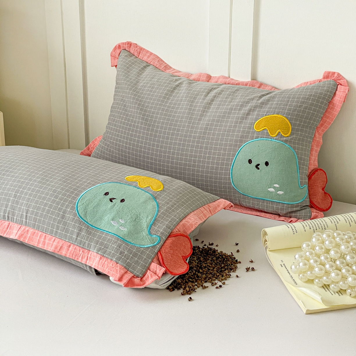 91家纺网 家纺一手货源 找家纺 梦叶草 2026新款全棉小鲸鱼荞麦枕枕头枕芯 小鲸鱼荞麦枕-灰色