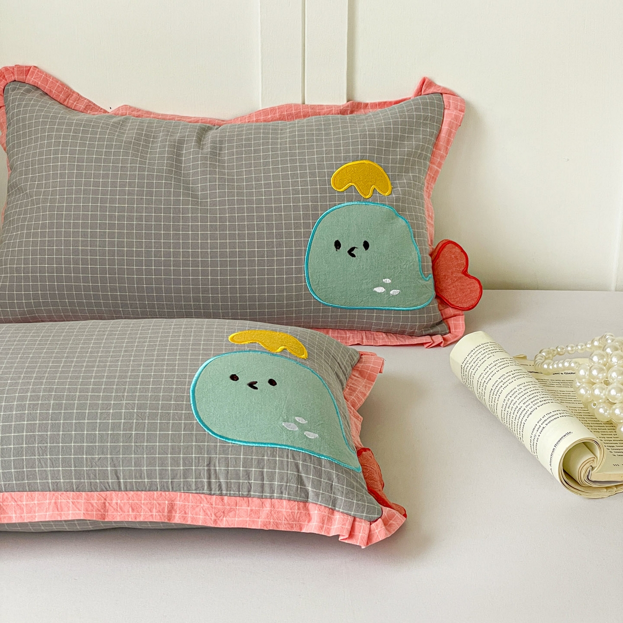 91家纺网 家纺一手货源 找家纺 梦叶草 2026新款全棉小鲸鱼荞麦枕枕头枕芯 小鲸鱼荞麦枕-灰色