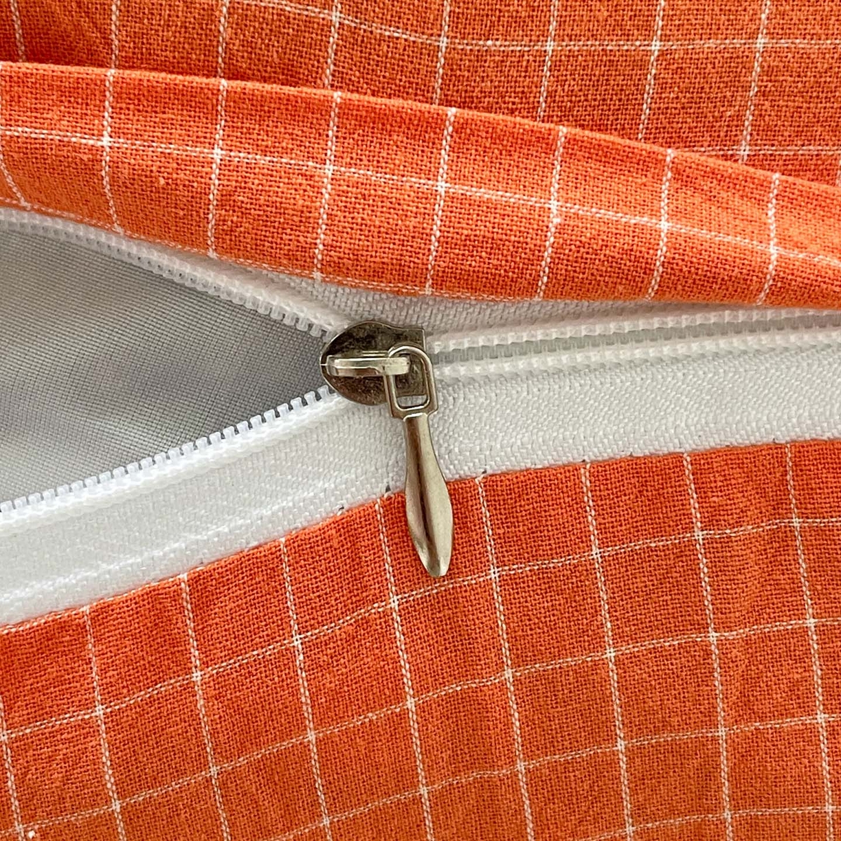 91家纺网 家纺一手货源 找家纺 梦叶草 2026新款全棉小鲸鱼荞麦枕枕头枕芯 小鲸鱼荞麦枕-橘色