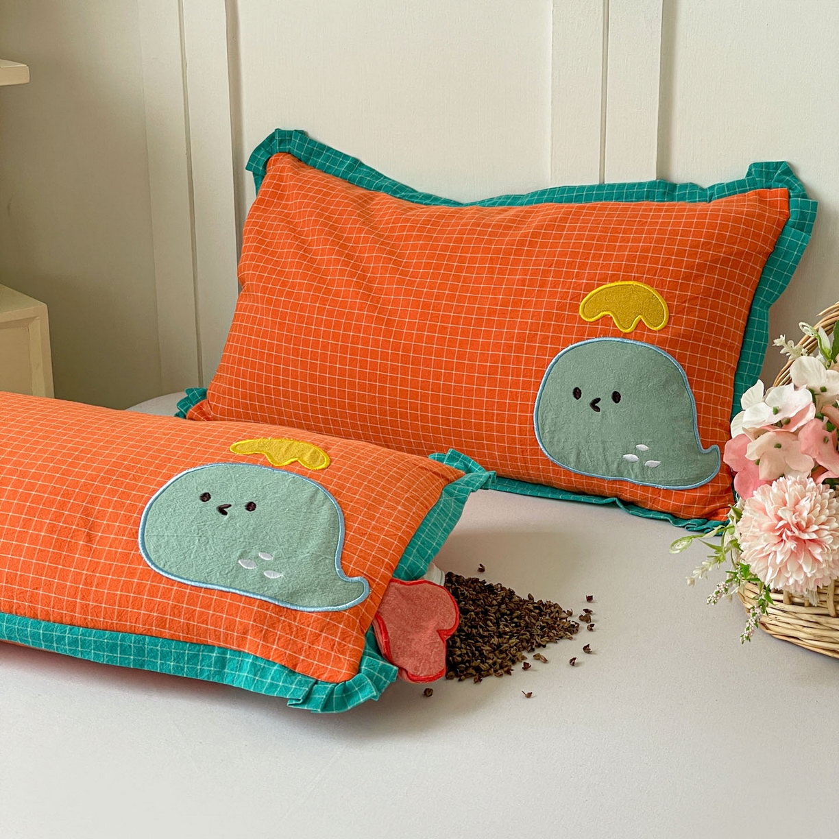 91家纺网 家纺一手货源 找家纺 梦叶草 2026新款全棉小鲸鱼荞麦枕枕头枕芯 小鲸鱼荞麦枕-橘色
