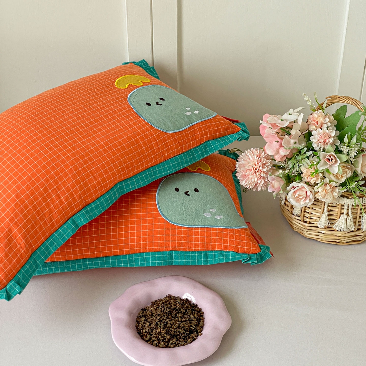 91家纺网 家纺一手货源 找家纺 梦叶草 2026新款全棉小鲸鱼荞麦枕枕头枕芯 小鲸鱼荞麦枕-橘色