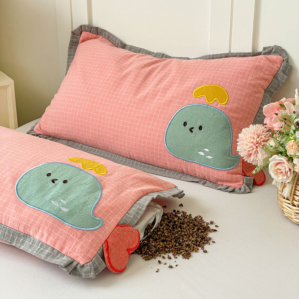 91家纺网 家纺一手货源 找家纺 梦叶草 2026新款全棉小鲸鱼荞麦枕枕头枕芯 小鲸鱼荞麦枕-粉色