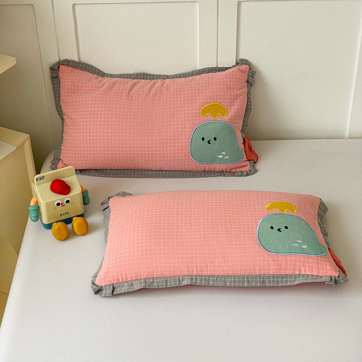 91家纺网 家纺一手货源 找家纺 梦叶草 2026新款全棉小鲸鱼荞麦枕枕头枕芯 小鲸鱼荞麦枕-粉色