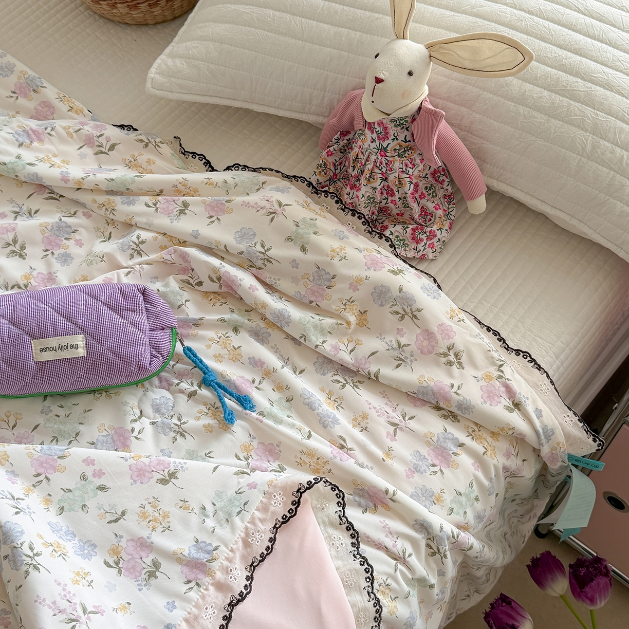 91家纺网 家纺一手货源 找家纺 Sweet dreams甜梦 2026新款A类蕾丝花边锦氨凉感夏凉被 春野碎花