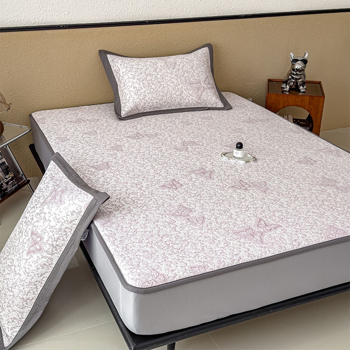 91家纺网 家纺一手货源 找家纺 几禾 2026新款凉感抗菌提花豆豆凉席蝶舞花语 床笠-蝶舞花语-雾雅紫