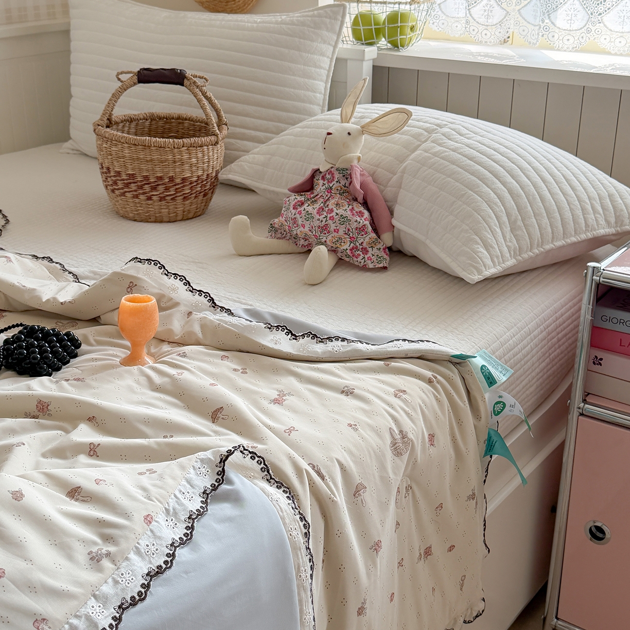 91家纺网 家纺一手货源 找家纺 Sweet dreams甜梦 2026新款A类蕾丝花边锦氨凉感夏凉被 林野小物