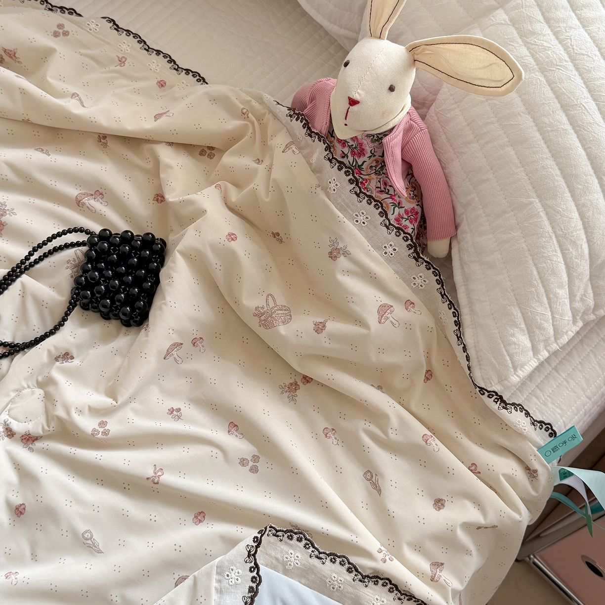 91家纺网 家纺一手货源 找家纺 Sweet dreams甜梦 2026新款A类蕾丝花边锦氨凉感夏凉被 林野小物