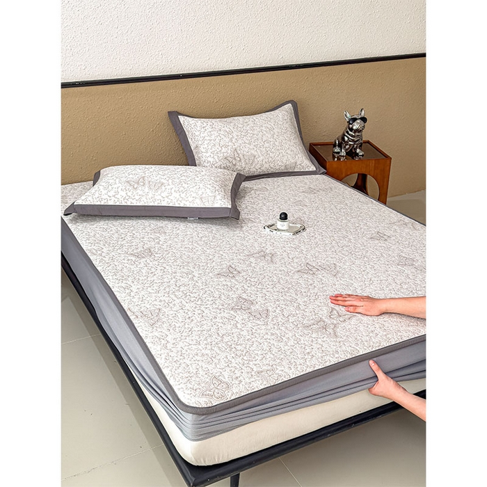 91家纺网 家纺一手货源 找家纺 几禾 2026新款凉感抗菌提花豆豆凉席蝶舞花语 床笠-蝶舞花语-星空咖