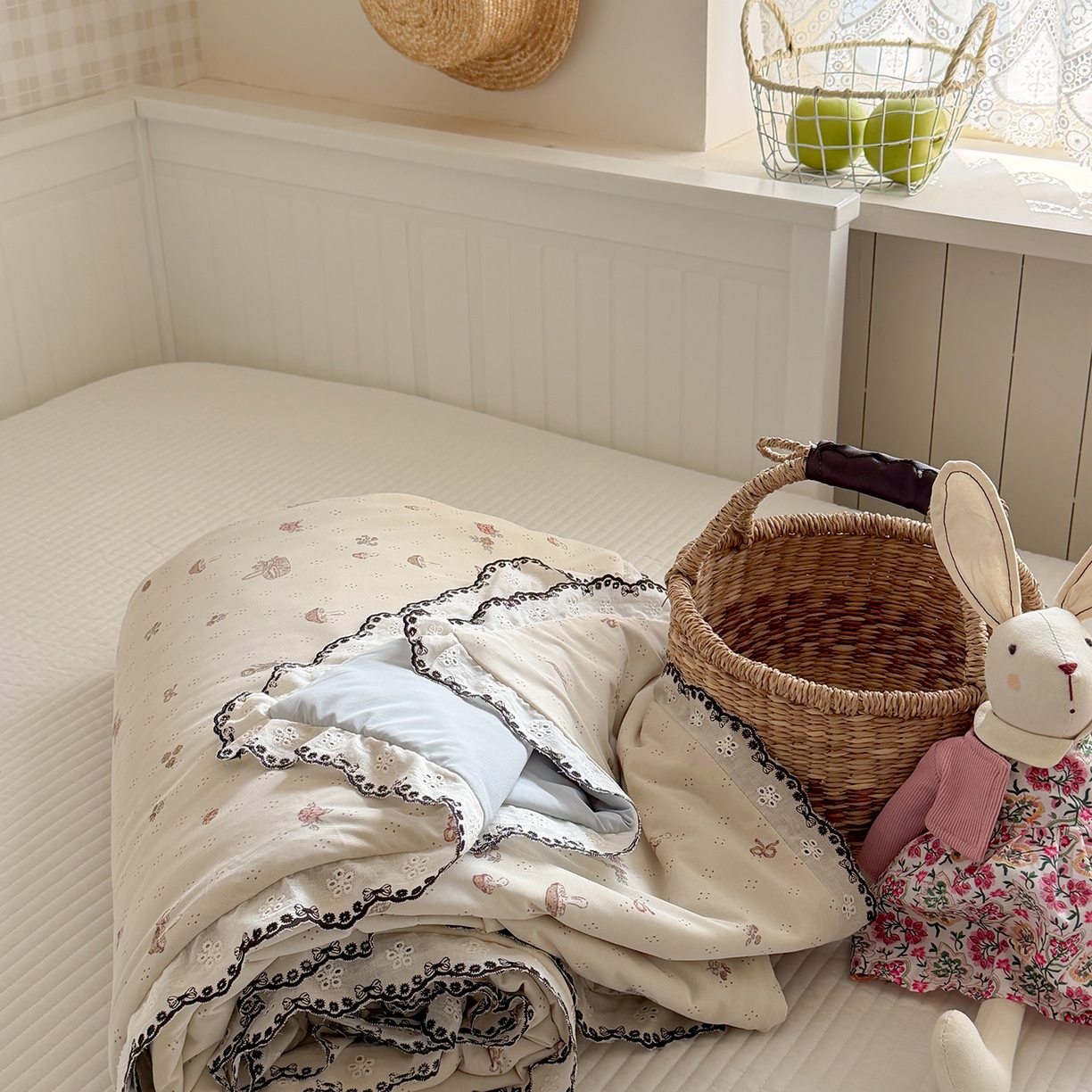 91家纺网 家纺一手货源 找家纺 Sweet dreams甜梦 2026新款A类蕾丝花边锦氨凉感夏凉被 林野小物