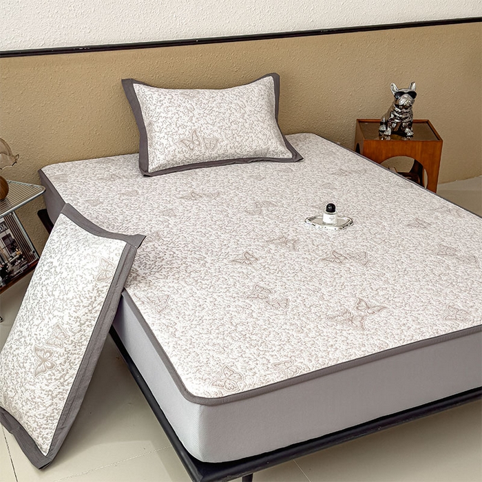 91家纺网 家纺一手货源 找家纺 几禾 2026新款凉感抗菌提花豆豆凉席蝶舞花语 床笠-蝶舞花语-星空咖