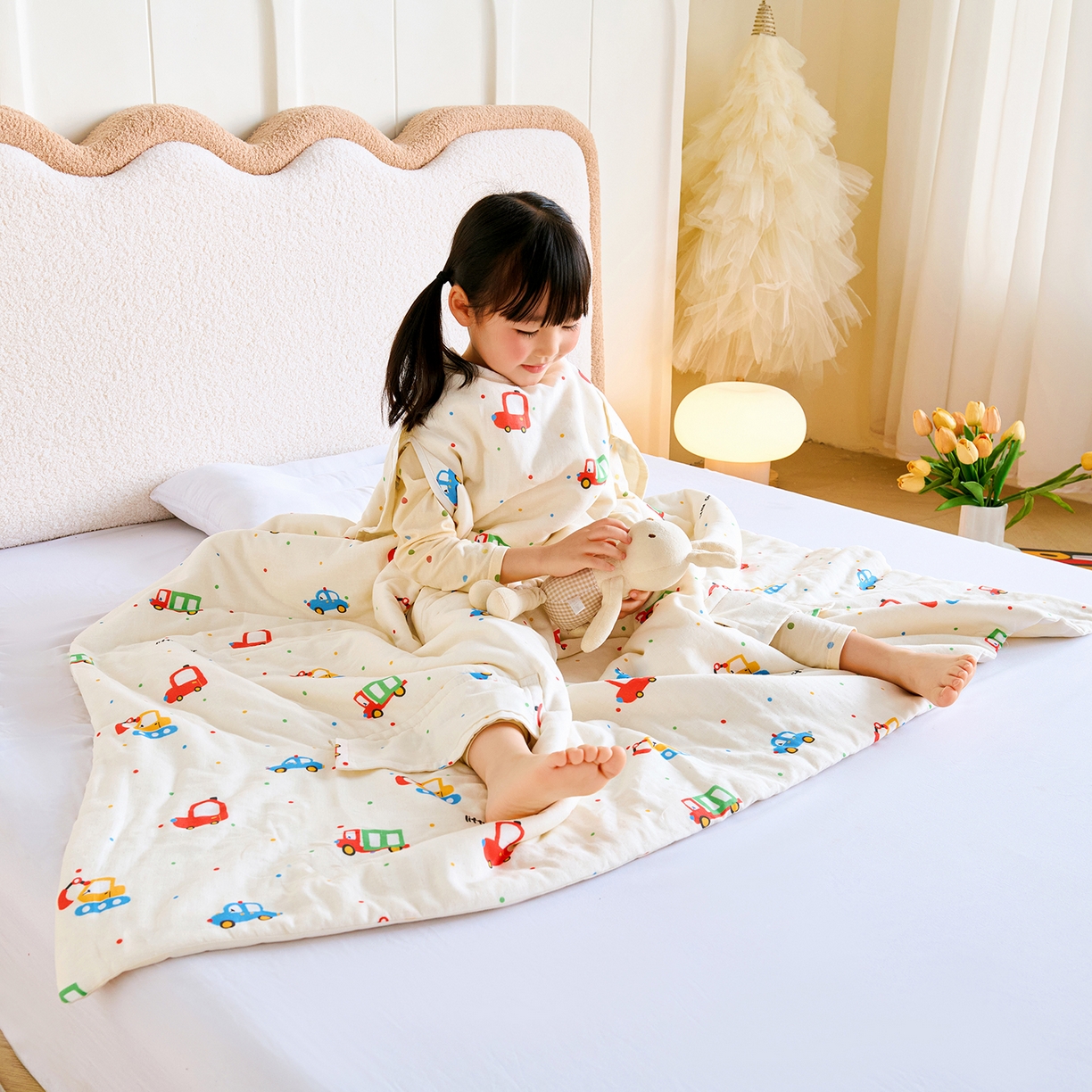 91家纺网 家纺一手货源 找家纺 拾小柒 2026新款全棉双层纱多功能防踢被 萌趣汽车城