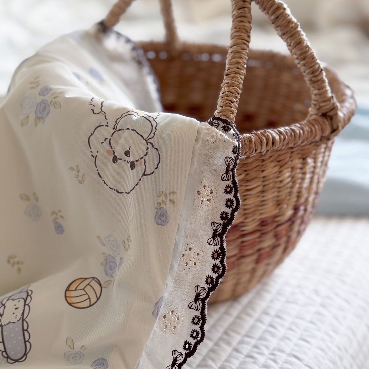 91家纺网 家纺一手货源 找家纺 Sweet dreams甜梦 2026新款A类蕾丝花边锦氨凉感夏凉被 帽子萌萌狗