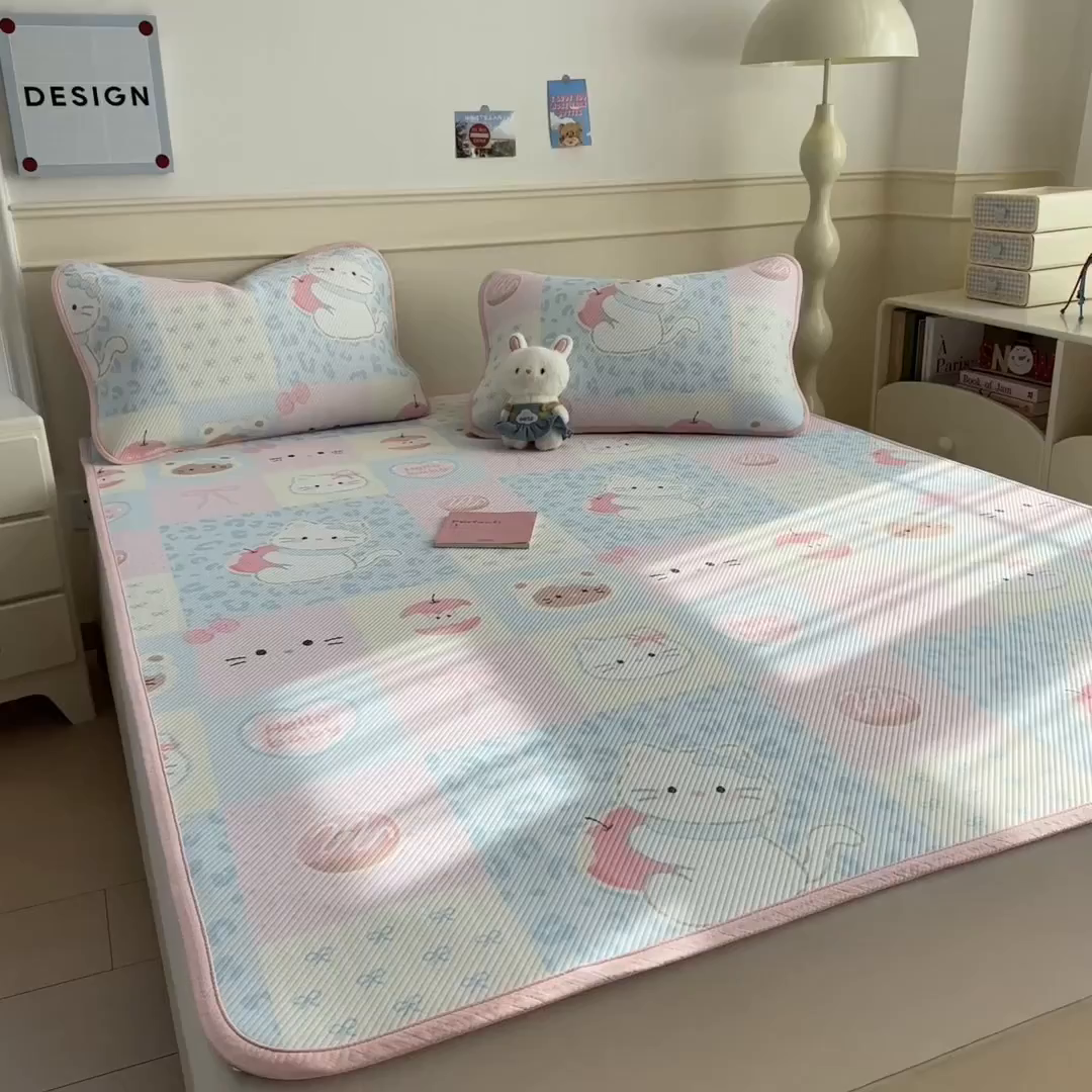 91家纺网 家纺一手货源 找家纺 几禾 2026新款卡通印花凉感凉豆豆凉席系列 曲奇蒂--床席款