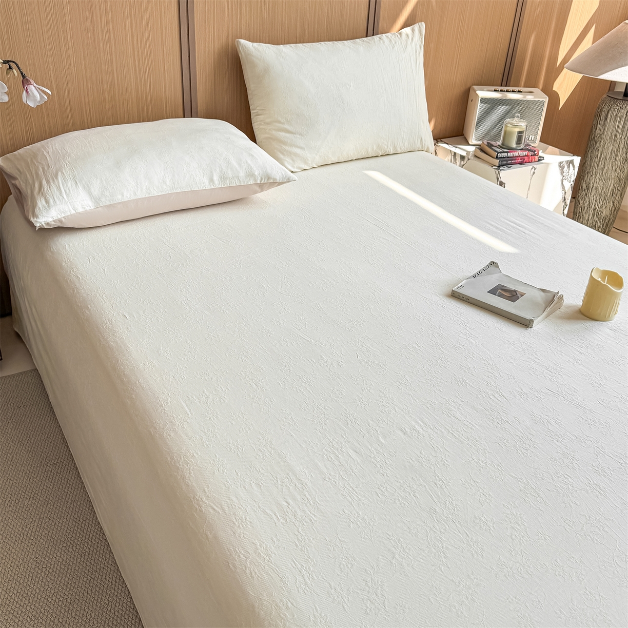 91家纺网 家纺一手货源 找家纺 灰鲸 2026新款全棉简约三层纱色织提花单品床单 花影-杏仁奶霜