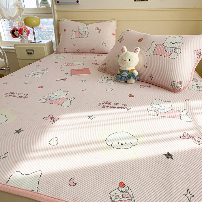 91家纺网 家纺一手货源 找家纺 几禾 2026新款卡通印花凉感凉豆豆凉席系列 心心蜜狗--床席款