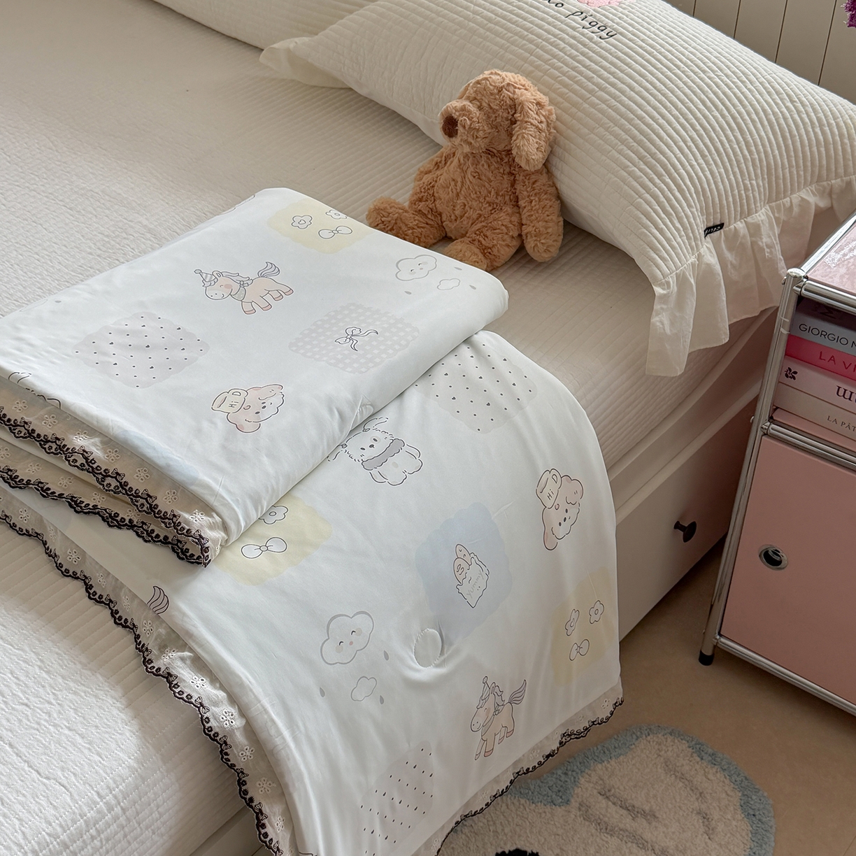 91家纺网 家纺一手货源 找家纺 Sweet dreams甜梦 2026新款A类蕾丝花边锦氨凉感夏凉被 小幸运