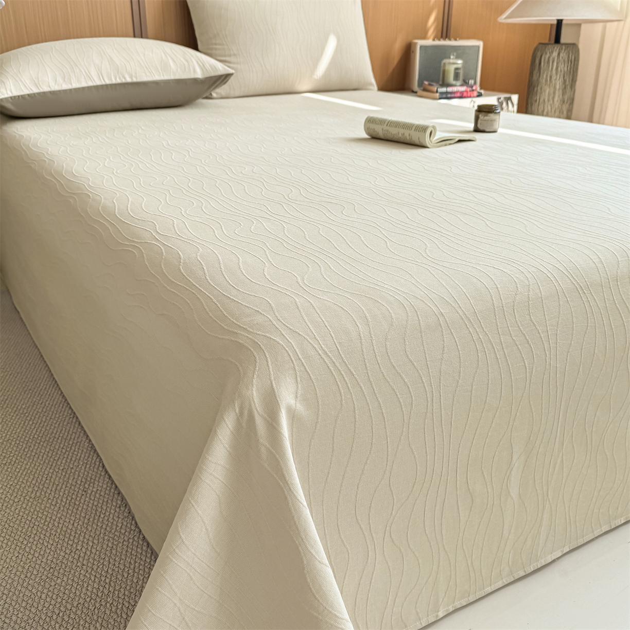 91家纺网 家纺一手货源 找家纺 灰鲸 2026新款全棉简约三层纱色织提花单品床单 浅忆-可可奶咖