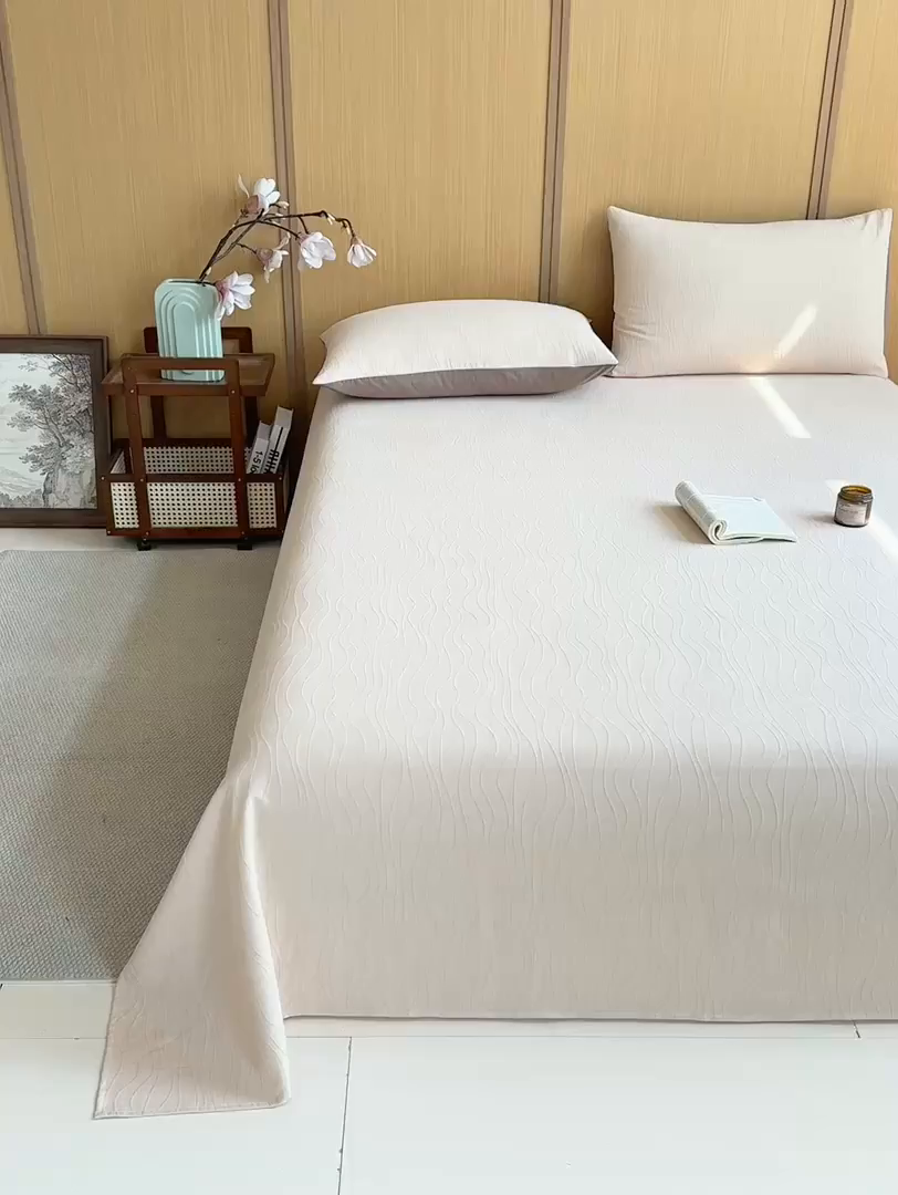 91家纺网 家纺一手货源 找家纺 灰鲸 2026新款全棉简约三层纱色织提花单品床单 浅忆-可可奶咖