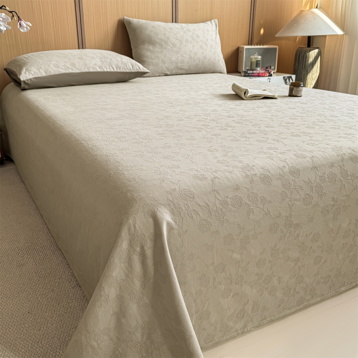 91家纺网 家纺一手货源 找家纺 灰鲸 2026新款全棉简约三层纱色织提花单品床单 蔷薇-可可奶咖