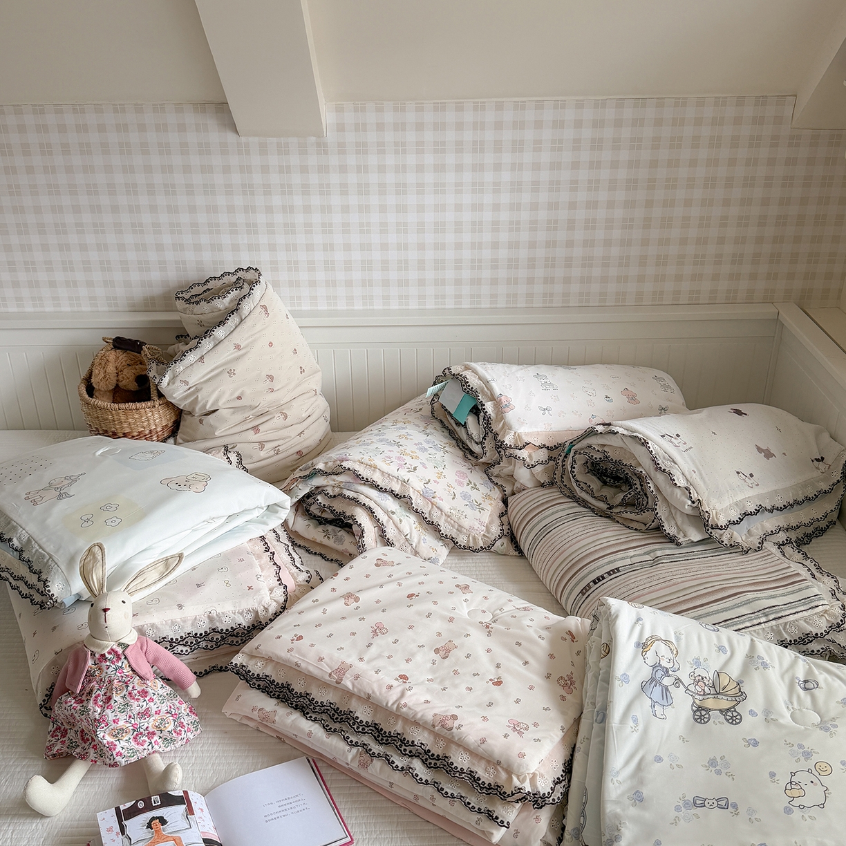 91家纺网 家纺一手货源 找家纺 Sweet dreams甜梦 2026新款A类蕾丝花边锦氨凉感夏凉被 组合