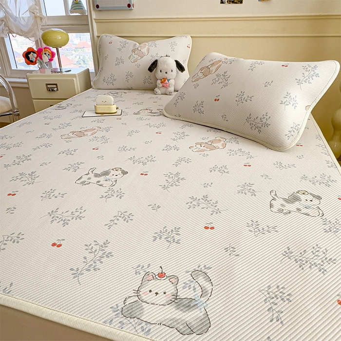 91家纺网 家纺一手货源 找家纺 几禾 2026新款卡通印花凉感凉豆豆凉席系列 樱桃泡泡狗--床席款