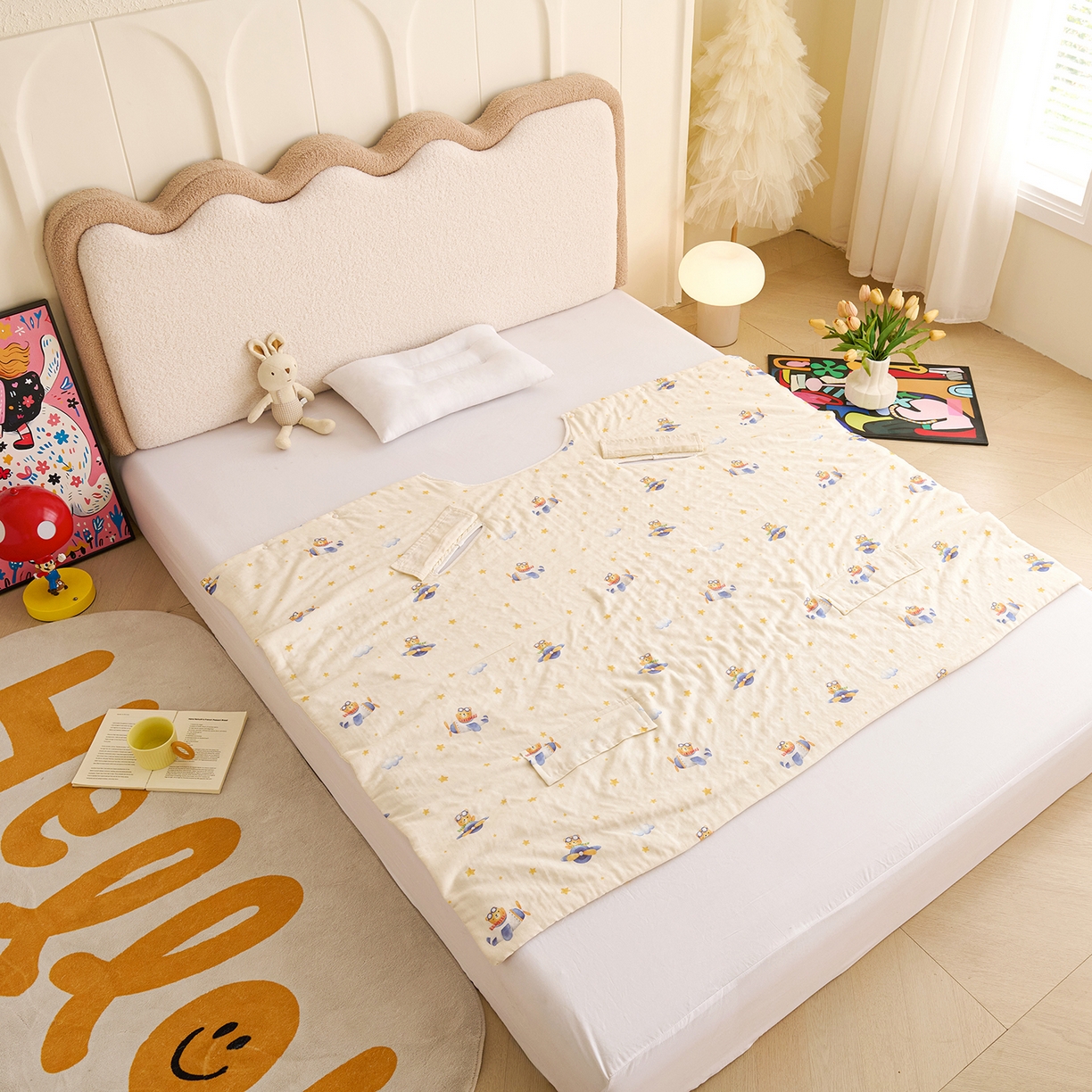 91家纺网 家纺一手货源 找家纺 拾小柒 2026新款全棉双层纱多功能防踢被 小熊战队