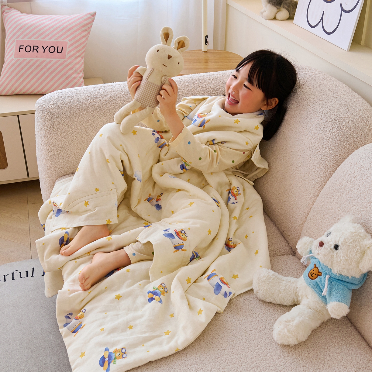 91家纺网 家纺一手货源 找家纺 拾小柒 2026新款全棉双层纱多功能防踢被 小熊战队