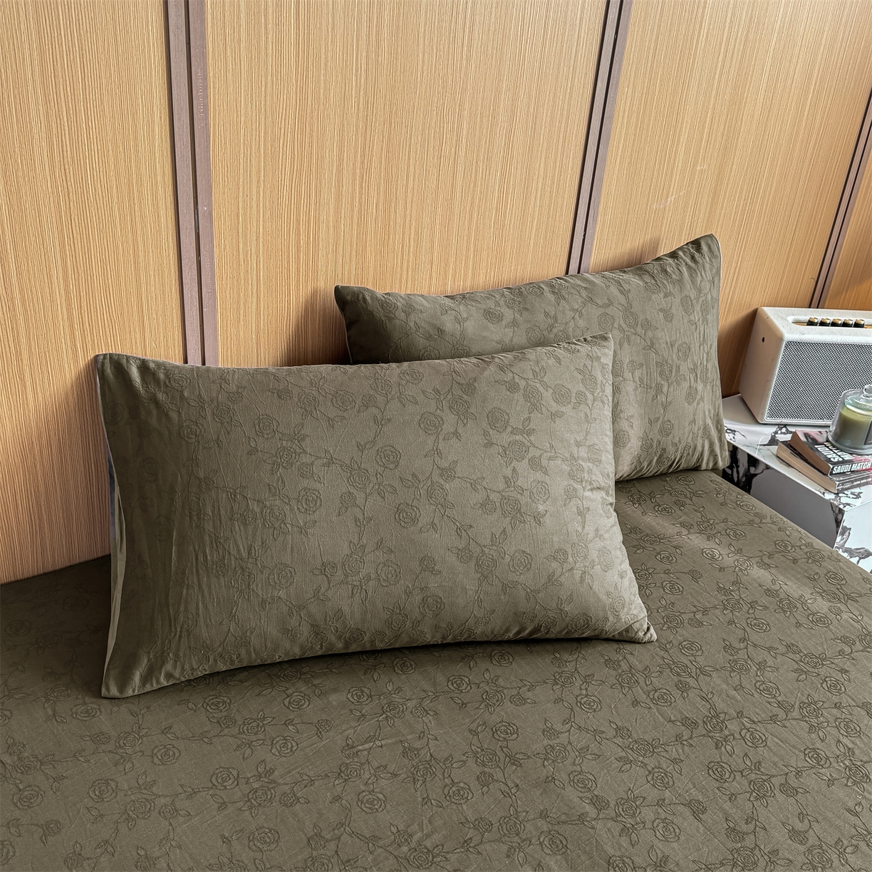 91家纺网 家纺一手货源 找家纺 灰鲸 2026新款全棉简约三层纱色织提花单品床单 蔷薇-摩卡