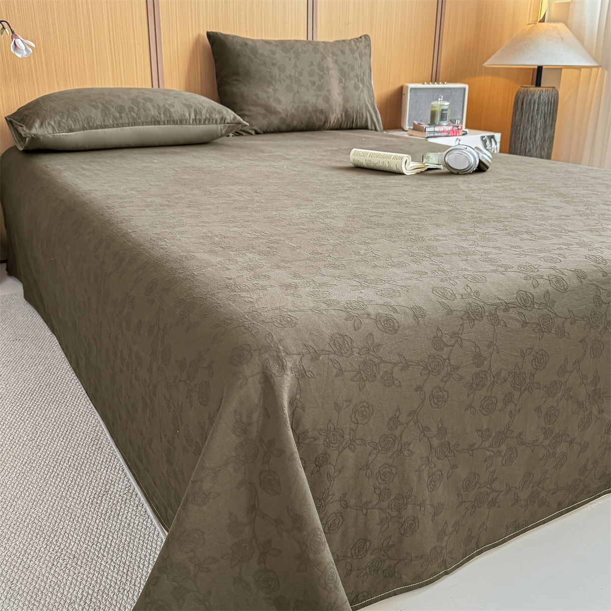 91家纺网 家纺一手货源 找家纺 灰鲸 2026新款全棉简约三层纱色织提花单品床单 蔷薇-摩卡