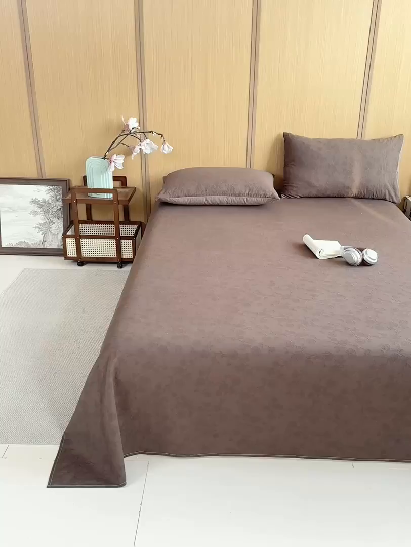 91家纺网 家纺一手货源 找家纺 灰鲸 2026新款全棉简约三层纱色织提花单品床单 蔷薇-摩卡