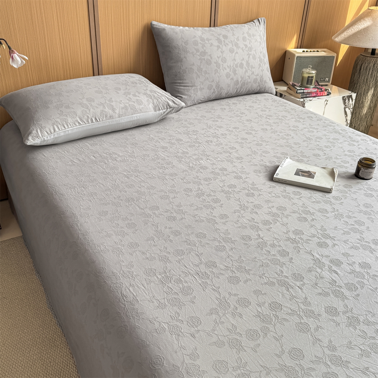 91家纺网 家纺一手货源 找家纺 灰鲸 2026新款全棉简约三层纱色织提花单品床单 蔷薇-雾灰