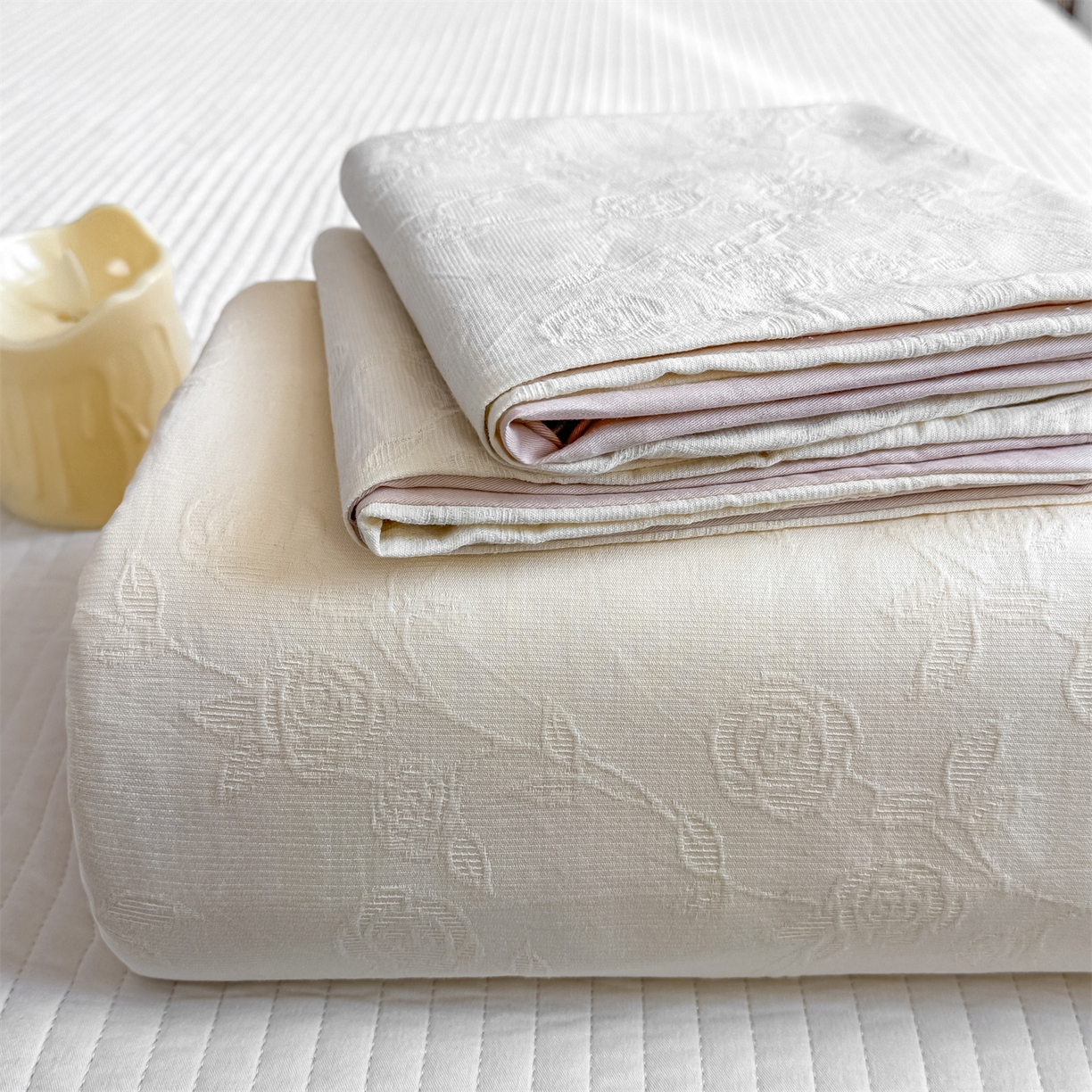 灰鲸 2026新款全棉简约三层纱色织提花单品床单 蔷薇-杏仁奶霜