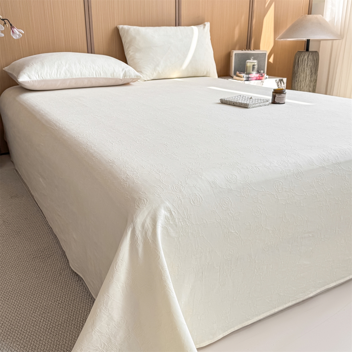 91家纺网 家纺一手货源 找家纺 灰鲸 2026新款全棉简约三层纱色织提花单品床单 蔷薇-杏仁奶霜