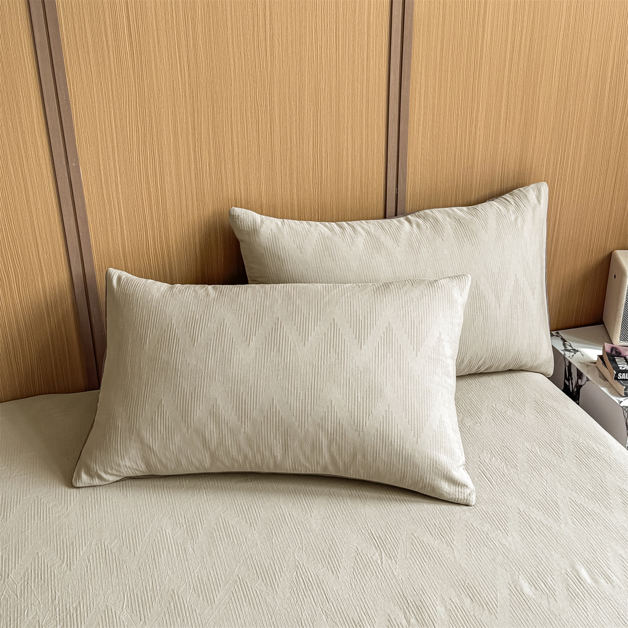 91家纺网 家纺一手货源 找家纺 灰鲸 2026新款全棉简约三层纱色织提花单品床单 影韵-可可奶咖