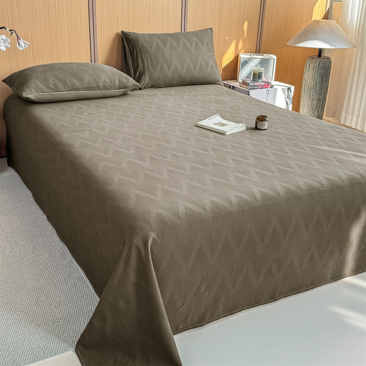 91家纺网 家纺一手货源 找家纺 灰鲸 2026新款全棉简约三层纱色织提花单品床单 影韵-摩卡